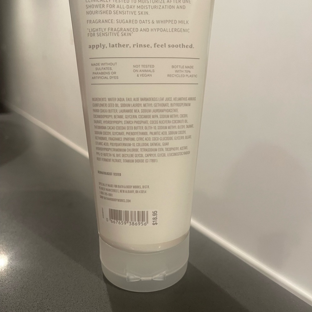 Bath and Body Works: Milk Fragranced Body Wash - Picture 4 of 5